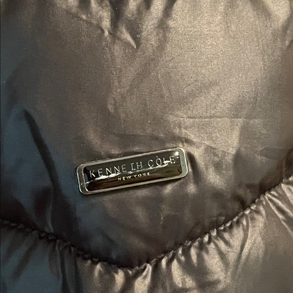 Kenneth Cole Black Puffer Jacket with Faux Fur Trim, medium - Picture 4 of 14